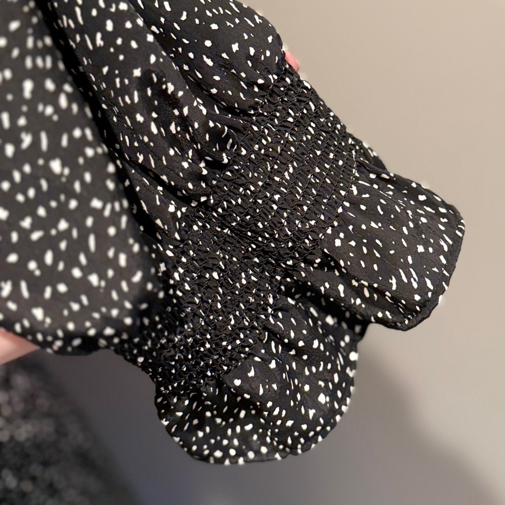 MELLODAY Black and White Confetti Heart Long Sleeve Midi Dress - Picture 5 of 5